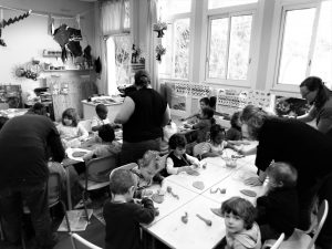 animatrices et enfants